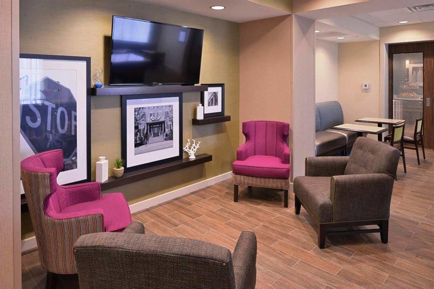 Hampton Inn Leavenworth Bagian luar foto